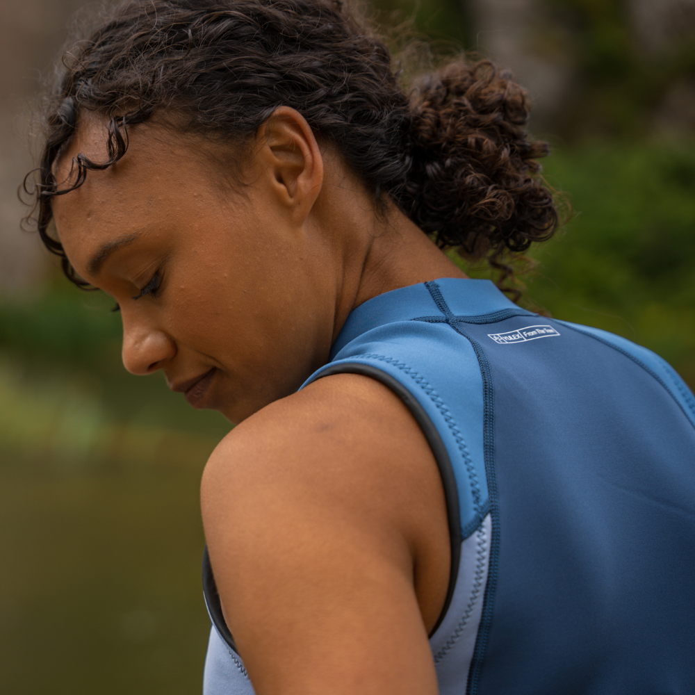 Colete de mulher em neoprene azul Yulex®