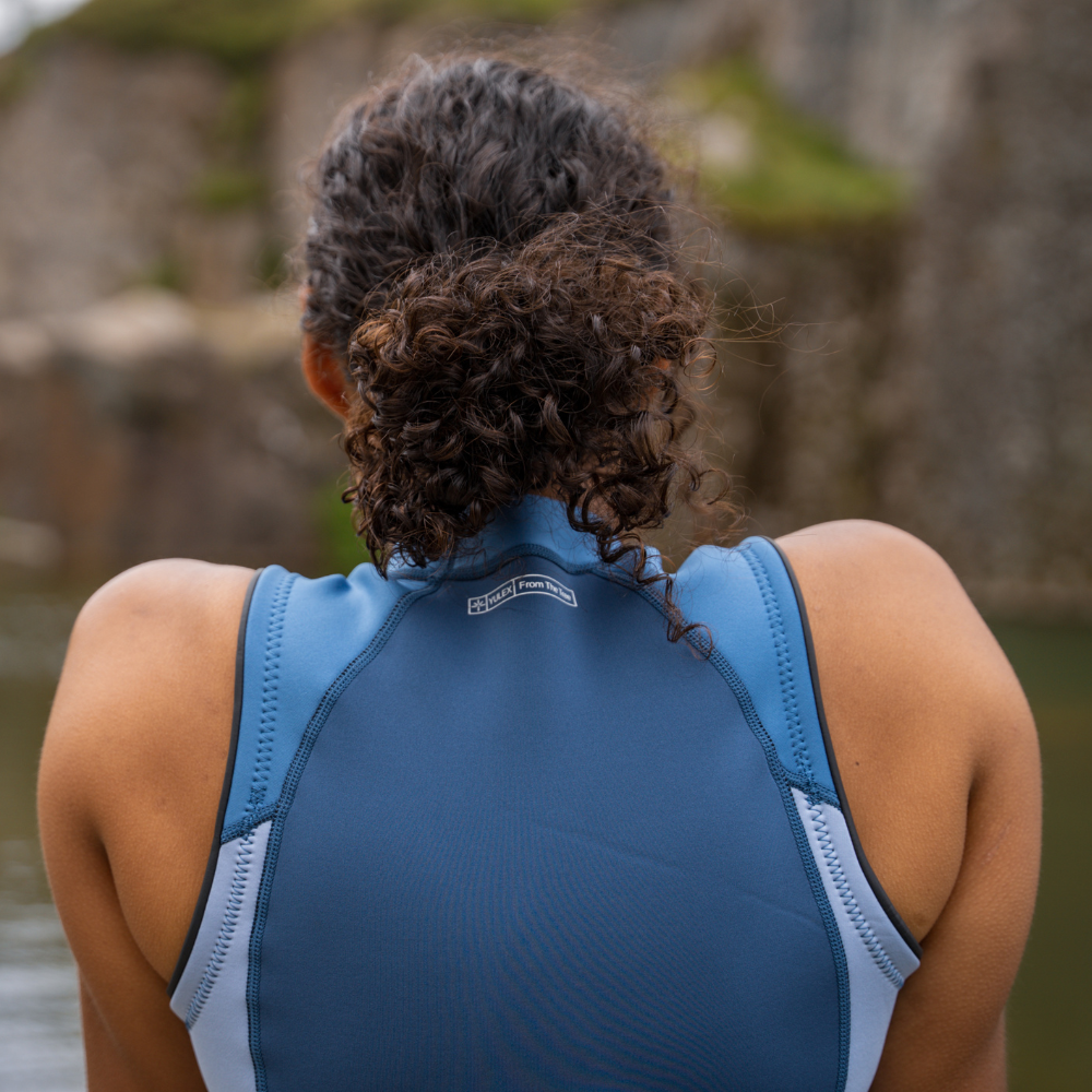 Colete de mulher em neoprene azul Yulex®